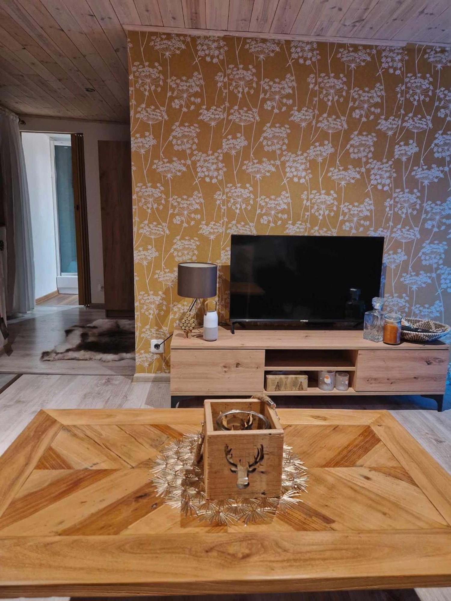 Chata Jeleni Drevenice S Vlastni Virivkou Horni Halze Ngoại thất bức ảnh